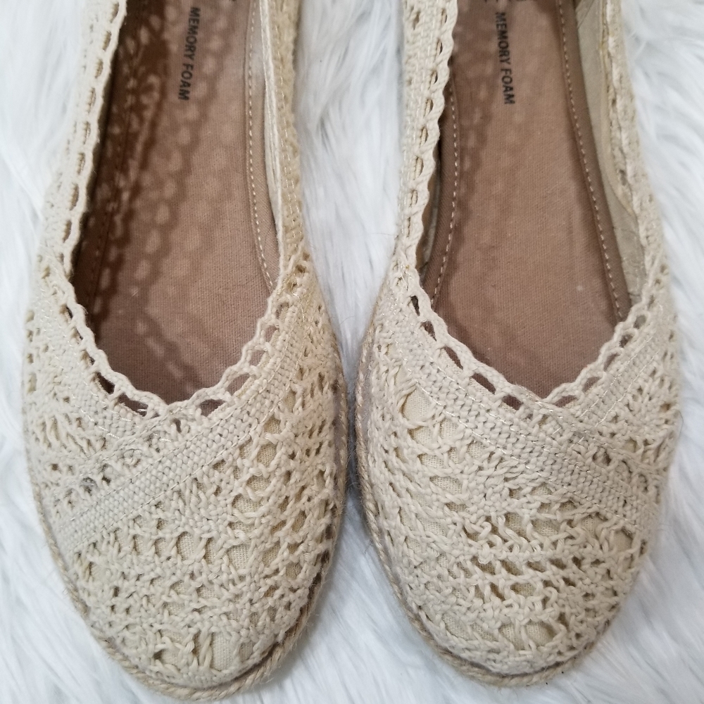 Time And Tru Memory Foam Flats Crocheted Espadril… - image 4